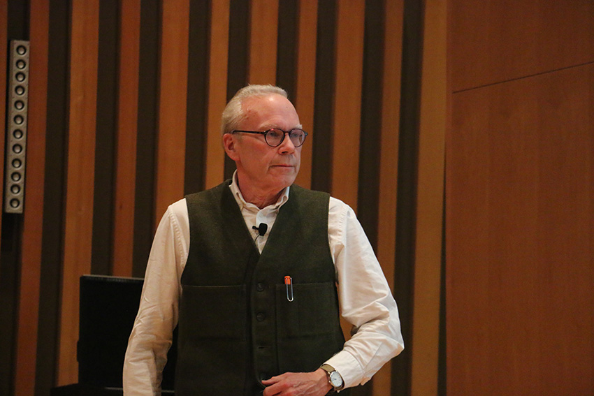 isbc_speaker_30.jpg